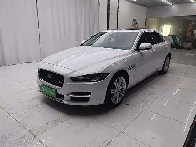 Jaguar Jaguar Xel Jaguar Xel 2019 2.0t 200ps Exclusive Edition — фото