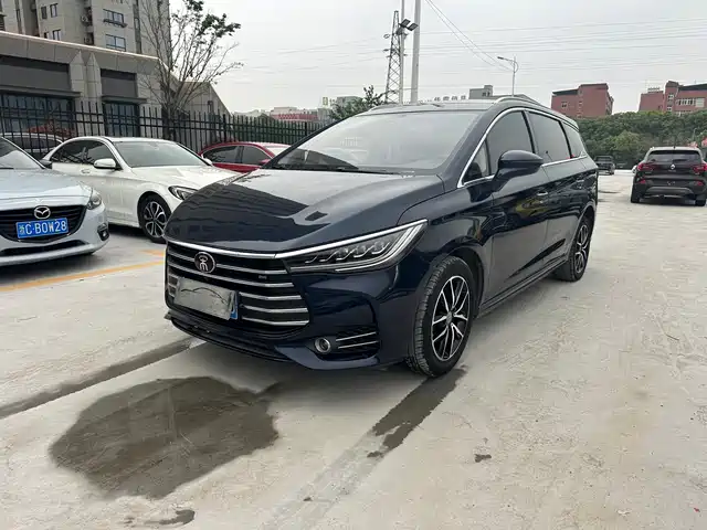 Byd Song Max Song Max 2017 1.5t Automatic Smart Connection Elite 7 Seats — фото