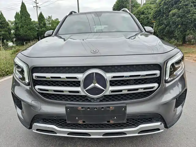 Mercedes-Benz Mercedes-Benz Glb Mercedes-Benz Glb 2020 Facelift Glb 200 Fashion Model — фото