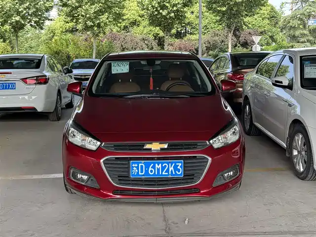 Chevrolet Cruze Cruze 2015 1.4t Dcg Deluxe Edition — фото