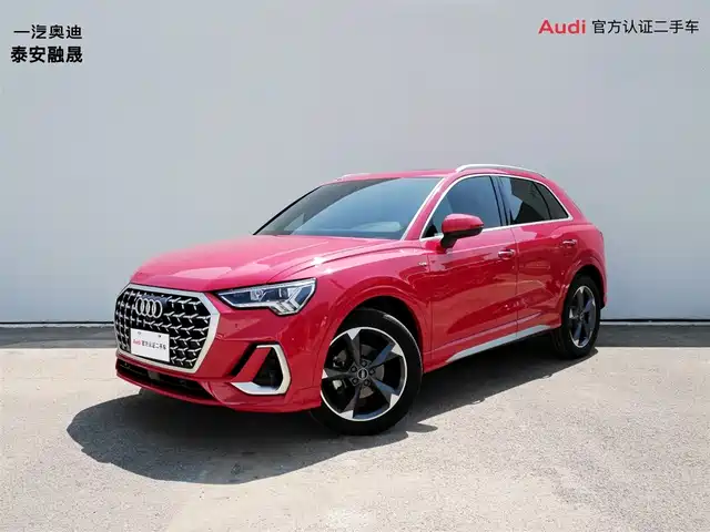 Audi Audi Q3 Audi Q3 2024 35 Tfsi Fashionable And Dynamic — фото