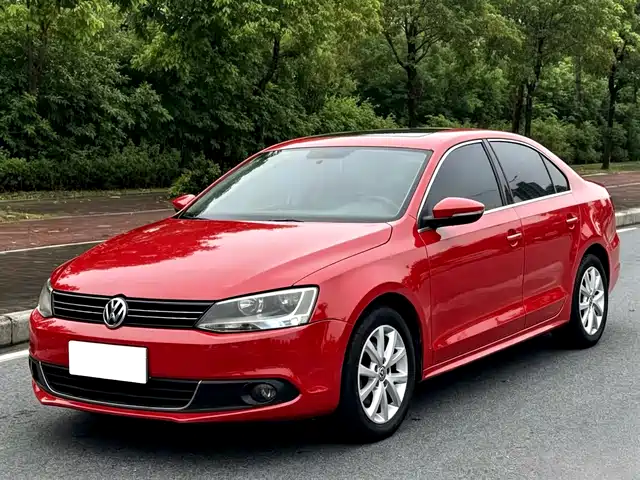 Volkswagen Sagitar Sagitar 2012 1.6l Automatic Fashion Model — фото