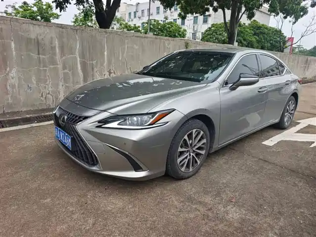 Lexus Lexus Es Lexus Es 2022 200 Excellence Edition — фото