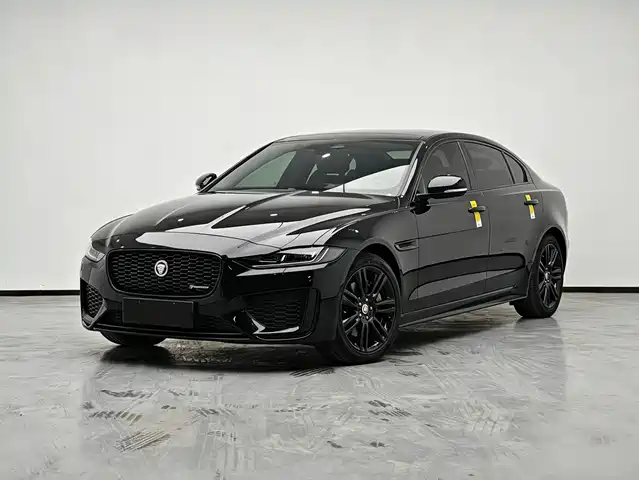 Jaguar Jaguar Xel Jaguar Xel 2021 2.0t 250ps Black Sports Edition — фото