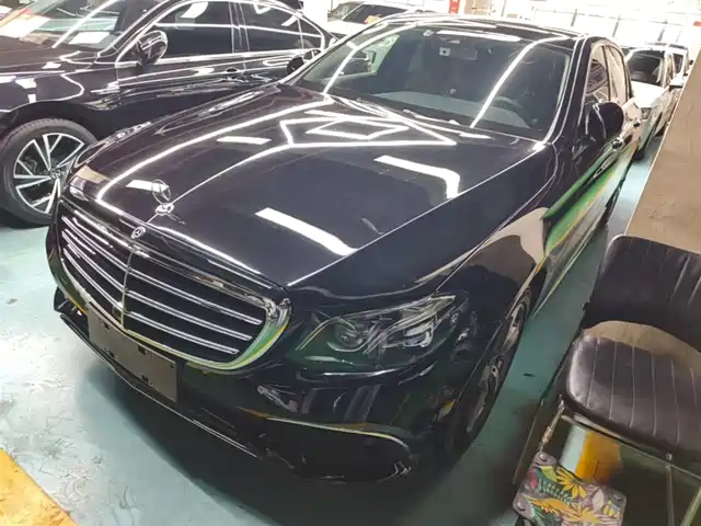 Mercedes-Benz Mercedes-Benz E-Class Mercedes-Benz E-Class 2019 Facelift E 300 L Sporty And Stylish — фото