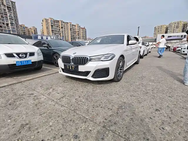 Bmw Bmw 5 Series Bmw 5 Series 2021 525li Luxury Package — фото