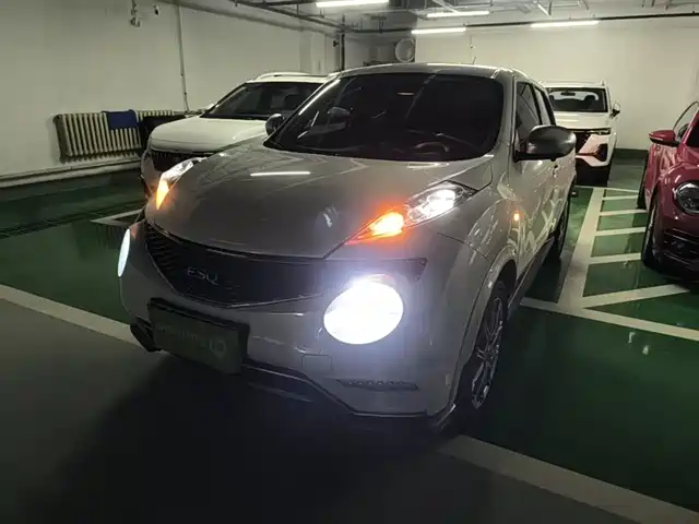 Infiniti Infiniti Esq Infiniti Esq 2014 1.6l Straightforward Edition — фото