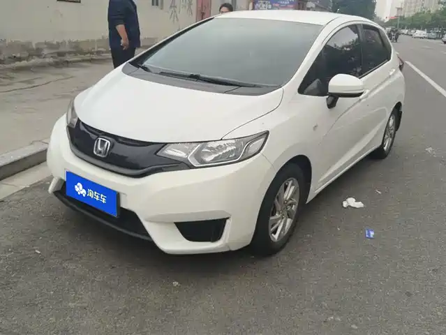 Honda Fit Fit 2016 1.5l Lx Cvt Comfort Model — фото