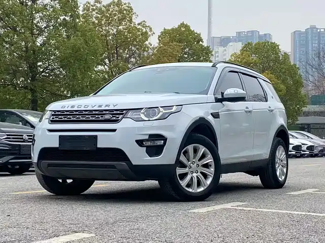 Land Rover Discover The Magic Discover Shenxing 2018 240ps Se Version — фото