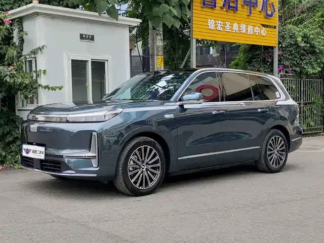 Geely Galaxy Galaxy M9 Galaxy M9 2025 230km two-wheel drive exploration version — фото