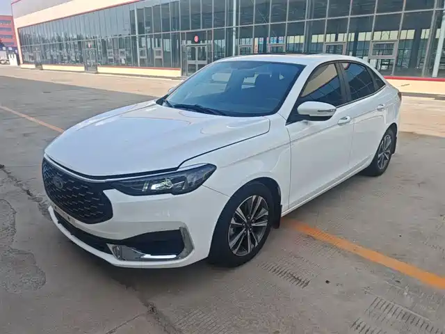 Ford Forrest Forex 2021 1.5l Automatic Diamond Version — фото