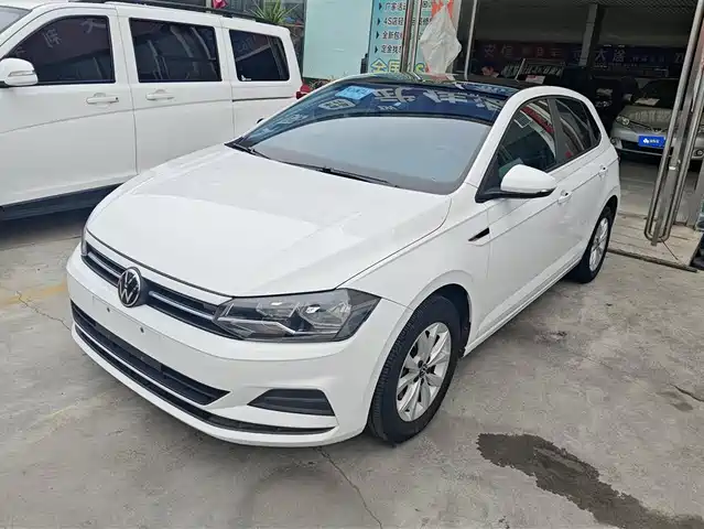 Volkswagen Polo Polo 2023 Plus 1.5l Automatic Colorful Technology Edition — фото