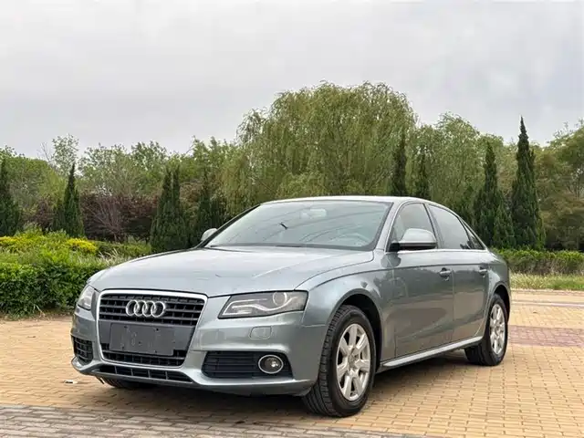 Audi Audi A4l Audi A4l 2009 2.0 Tfsi Luxury Model — фото
