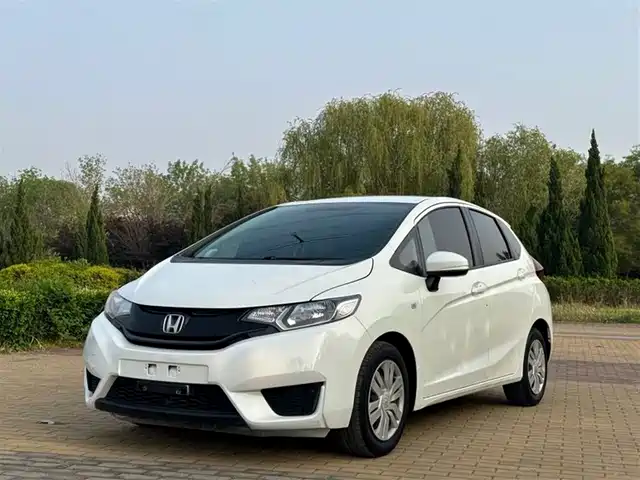 Honda Fit Fit 2016 1.5l Lx Cvt Comfort Model — фото