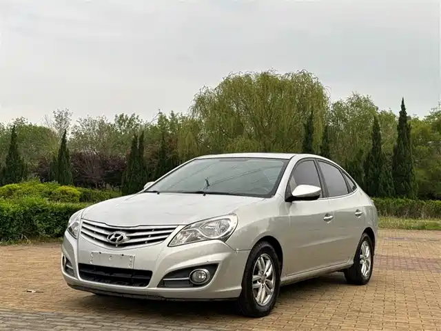 Hyundai Joyful Yuedong 2011 1.6l Automatic Luxury Model — фото