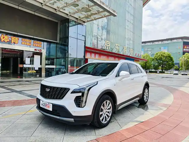 Cadillac Cadillac Xt4 Cadillac Xt4 2021 28t Two-Wheel Drive Leading Model — фото