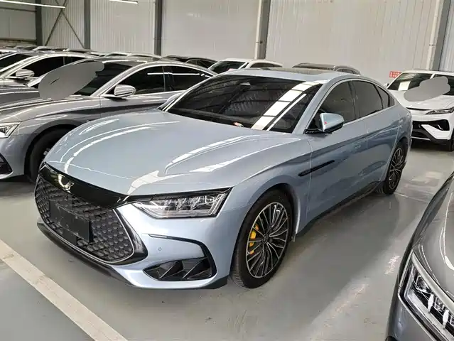 Byd Chinese Han 2023 Dm-I Champion Edition 121km Exclusive Type — фото