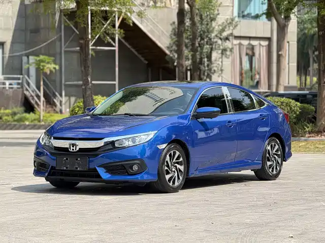 Honda Civic Civic 2016 220turbo Cvt Deluxe Edition — фото
