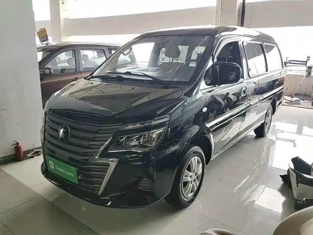Dongfeng Is Popular Lingzhi Lingzhi 2023 M5l 1.6l Basic Model 7 Seats — фото