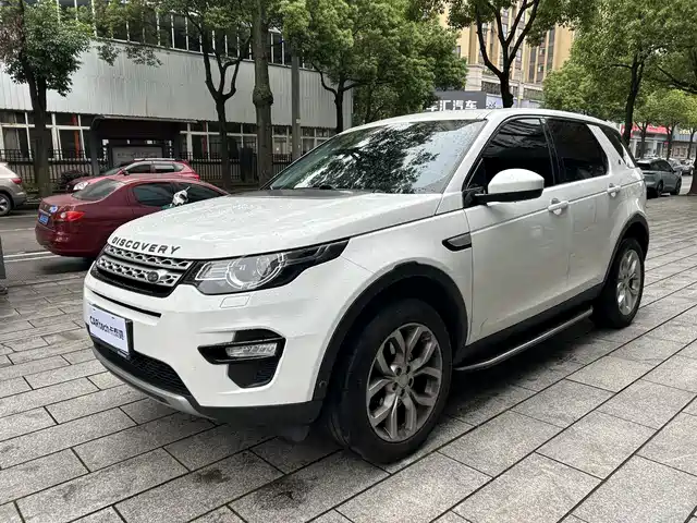Land Rover Discover The Magic Discovery Shenxing 2018 240ps Hse Version — фото