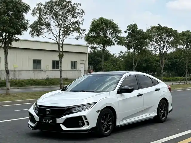 Honda Civic Civic 2016 220turbo Cvt Deluxe Edition — фото