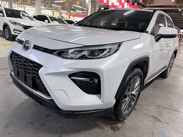 Toyota Willanda Wilanda 2020 2.0l Cvt Four-Wheel Drive Premium Version — фото