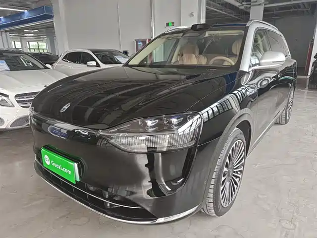 Aito Asks The World Wenjie M9 Wenjie M9 2025 Extended Range Ultra Version 52kwh 6-Seater Version — фото