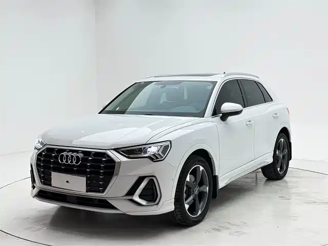Audi Audi Q3 Audi Q3 2022 35 Tfsi Fashionable And Dynamic — фото