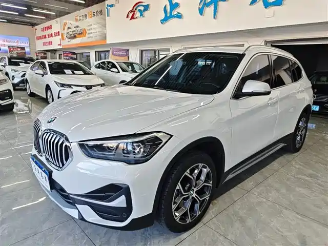 Bmw Bmw X1 Bmw X1 2022 Sdrive20li Fashion Model — фото