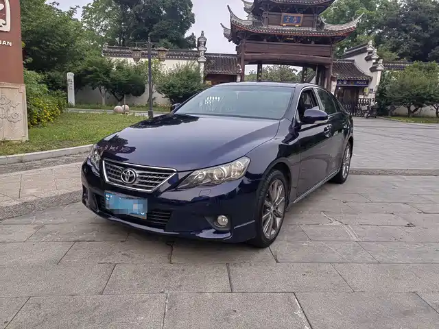 Toyota Ruizhi Reizhi 2012 2.5v Elegant Elite Version — фото