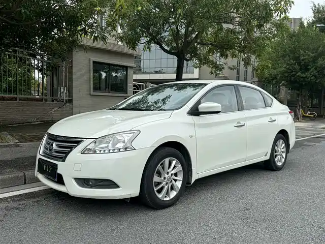 Nissan Sylphy Sylphy 2014 1.6xv Cvt Exclusive Edition — фото
