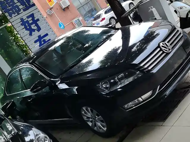 Volkswagen Passat Passat 2013 1.8tsi Dsg Premium Edition — фото