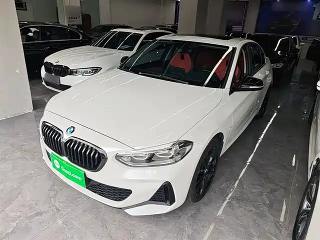 Bmw Bmw 1 Series Bmw 1 Series 2022 125i M Sports Night Edition — фото