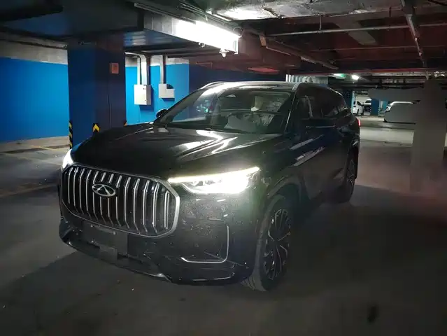 Chery Tiggo 9 Tiggo 9 2023 2.0t Dual-Clutch Two-Wheel Drive Luxury Version 7 Seats — фото
