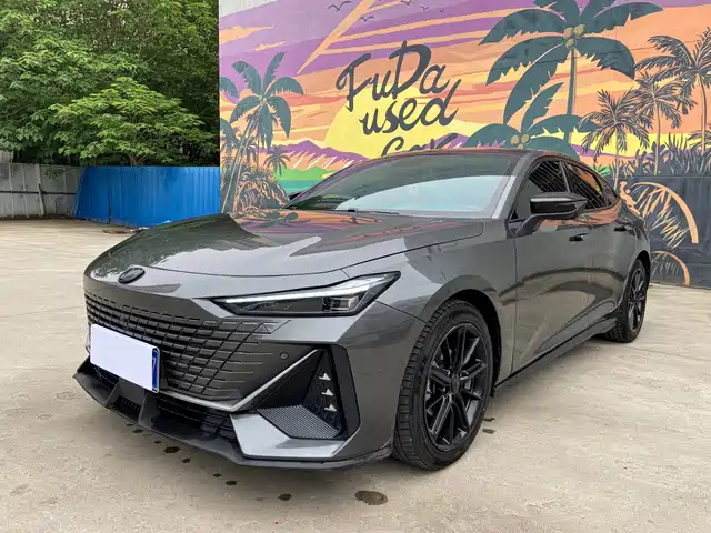 Chang'An Changan Uni-V Changan Uni-V 2022 1.5t Premium Model — фото