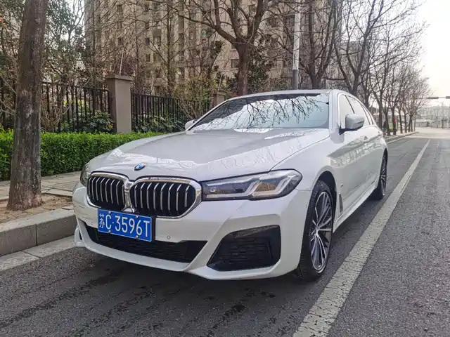 Bmw Bmw 5 Series Bmw 5 Series 2023 Facelift 530li Leading M Sports Package — фото