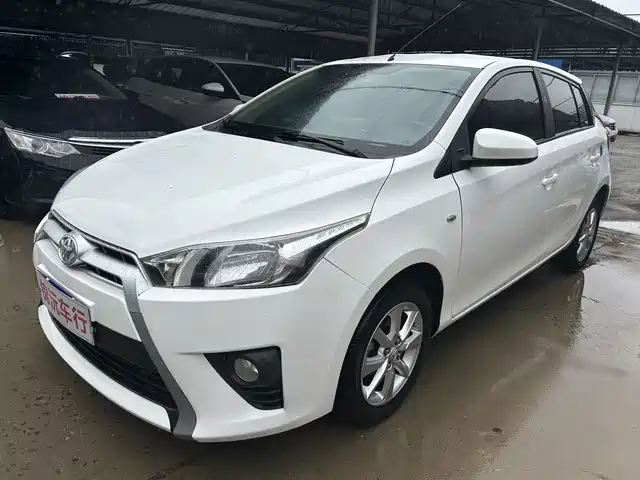 Toyota Yaris L To Dazzle Yaris L 2014 1.5g Automatic Dynamic Version — фото