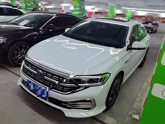 Volkswagen Sagitar Sagitar 2025 Facelift 300tsi Dsg Transcendent Version — фото