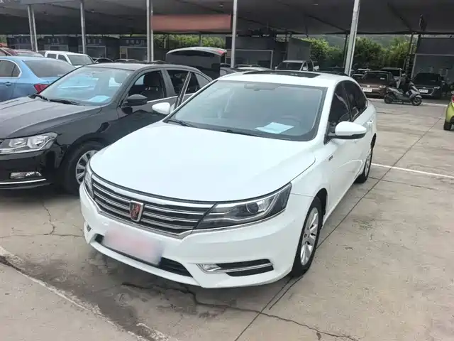 Roewe Roewe I6 Roewe I6 2017 20t Manual Luxury Version — фото