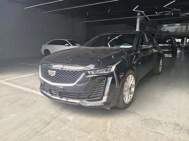 Cadillac Cadillac Ct5 Cadillac Ct5 2023 28t Fashion Model — фото