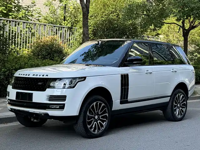 Land Rover Range Rover Range Rover 2015 3.0 Tdv6 Vogue — фото