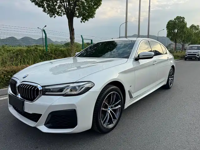 Bmw Bmw 5 Series Bmw 5 Series 2022 525li M Sports Package — фото