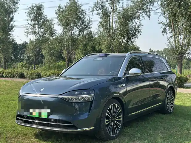 Aito Asks The World Wenjie M9 Wenjie M9 2024 Extended Range Max Version 42kwh 6-Seater Version — фото