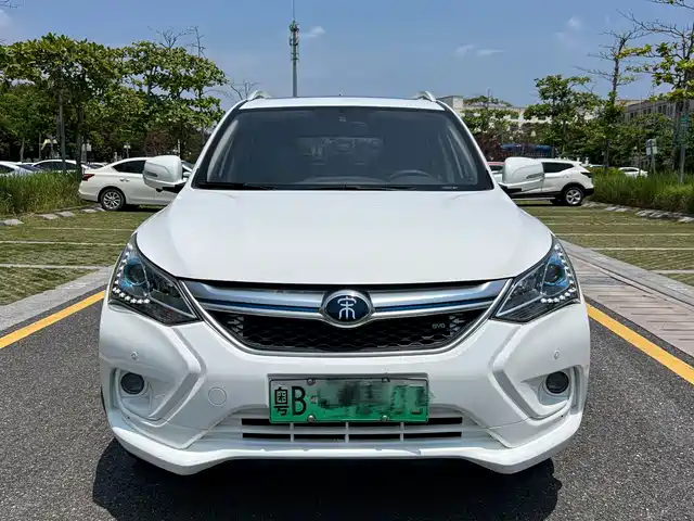 Byd Song New Energy Song New Energy 2017 Song Dm 1.5tid Full-Time Four-Wheel Drive Luxury Model