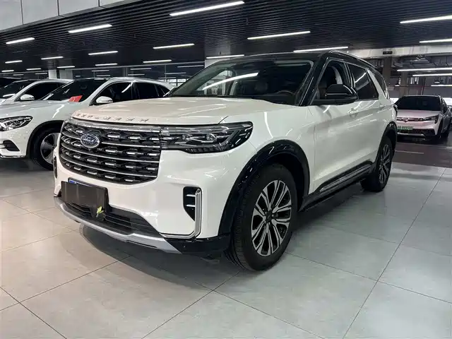Ford Explorer Explorer 2024 2.3t Ecoboost Four-Wheel Drive Titanium Version 6 Seats — фото