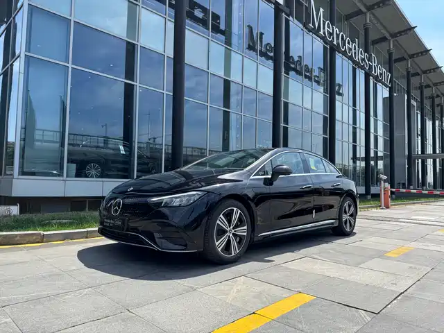 Mercedes-Benz Eqe 2025 г.