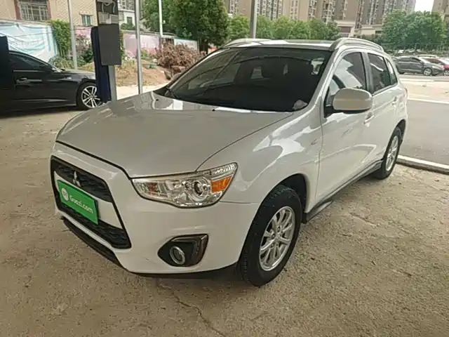 Mitsubishi Jinxuan Asx 2015 2.0l Cvt Two-Wheel Drive Elite Version