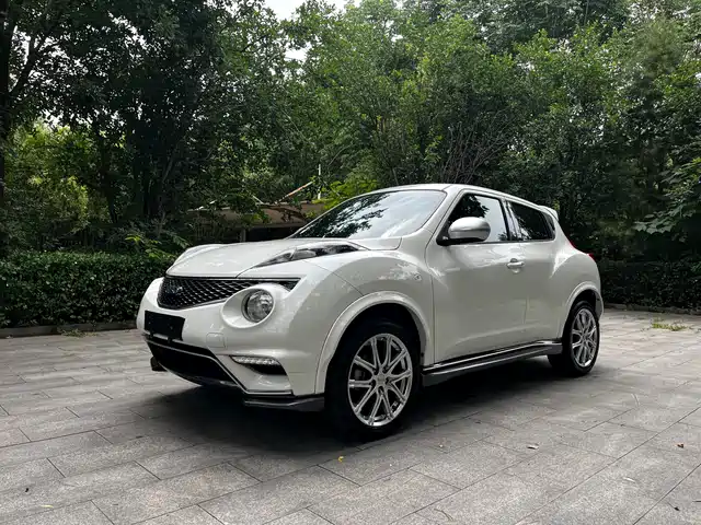 Infiniti Infiniti ESQ 2014 1.6L Free Edition
