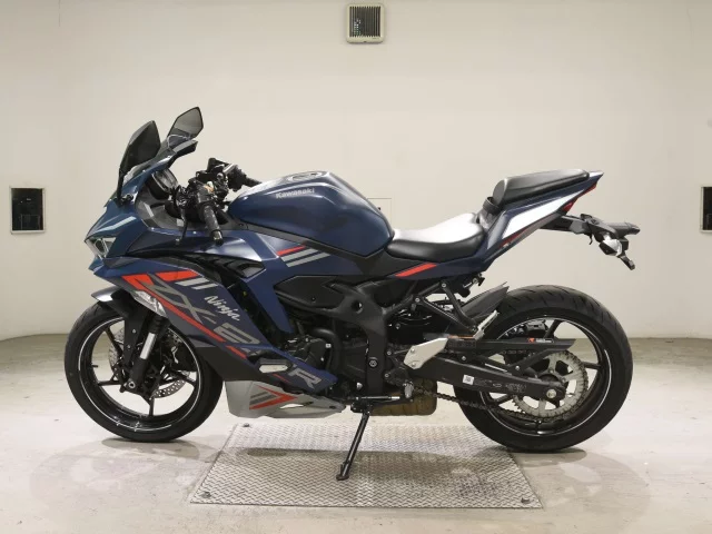 KAWASAKI ZX-25R — фото