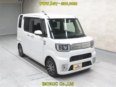 Toyota Pixis Mega